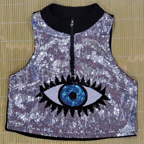 🖤 SOLD ON DEPOP 🖤 Sequin Eye Half Zip Small Cropped Tank Top - Picture 3 of 9